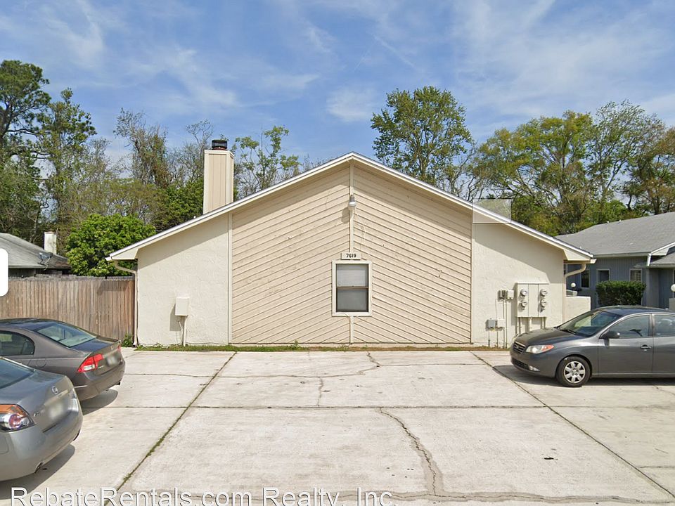 1st image of 7619 Indian Lakes Dr APT 1