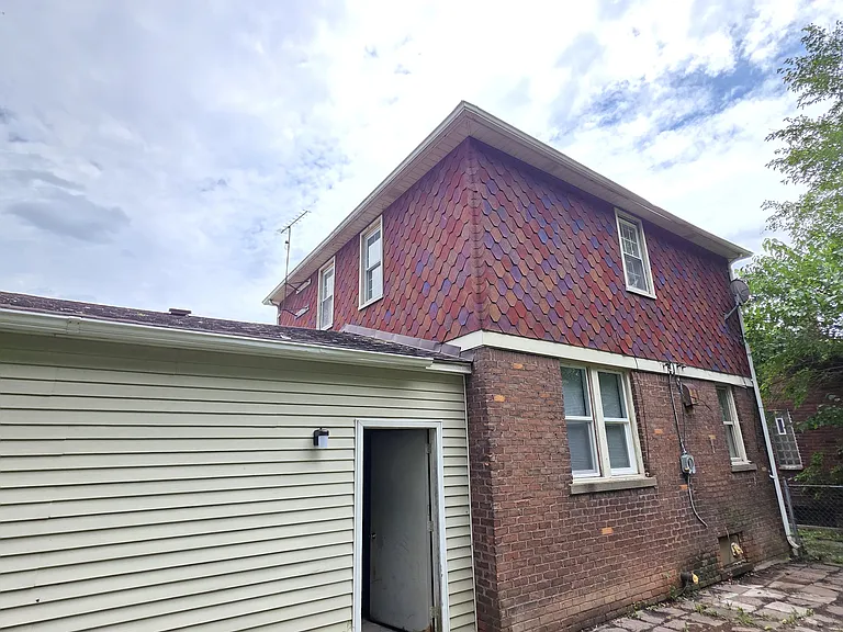 15883 Ardmore St — Photo 5