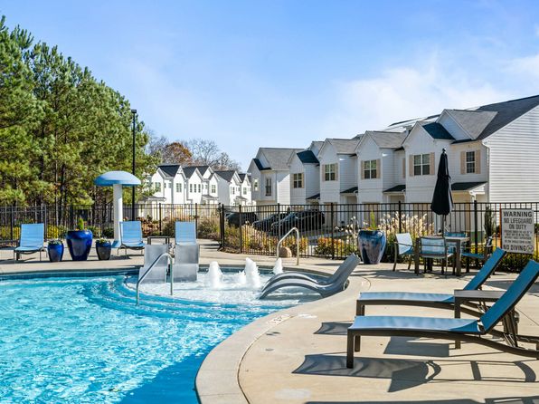 420 Stone Ridge Cir #114