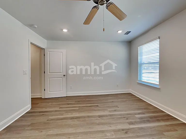 563 Plumeria Ln — Photo 15