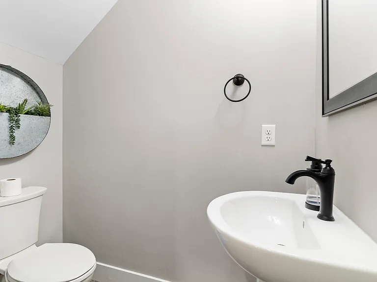 1615 Fagan St #103 — Photo 13