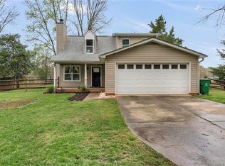 655 Silverleaf Rd, Charlotte, NC 28217