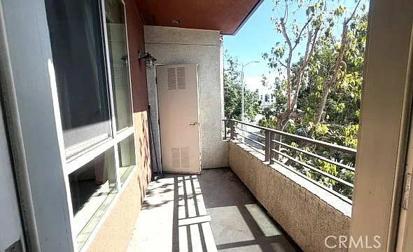 100 S Alameda #206 — Photo 10
