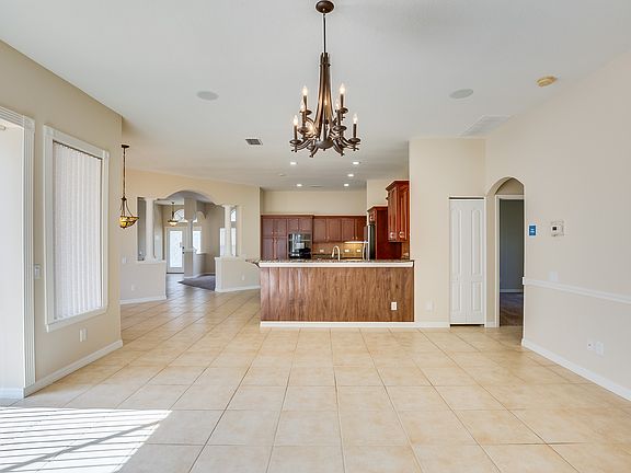 3rd image of 3330 Leaf Lake Dr