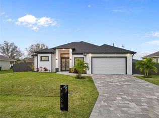 428 NE 1st Ave, Cape Coral, FL 33909