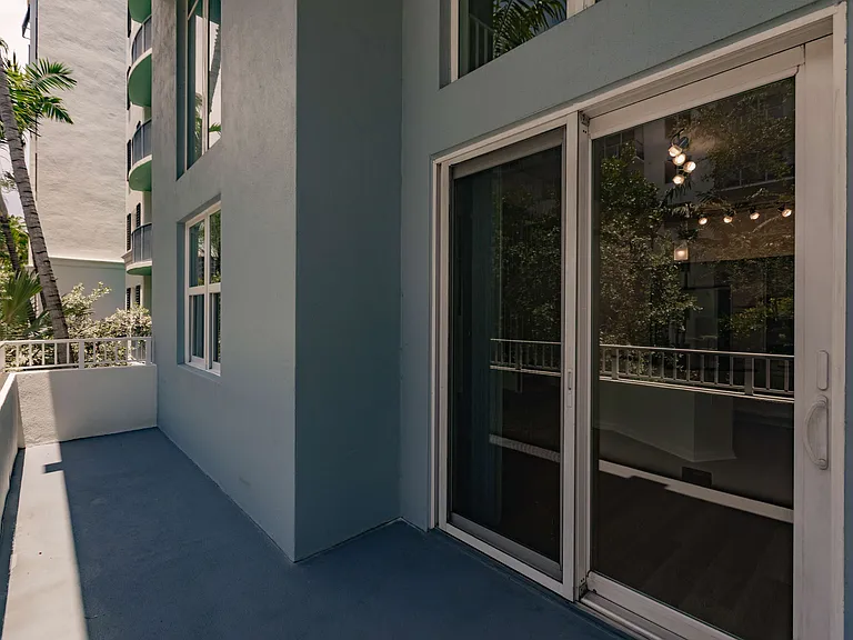 Aviah Flagler Village — Photo 281