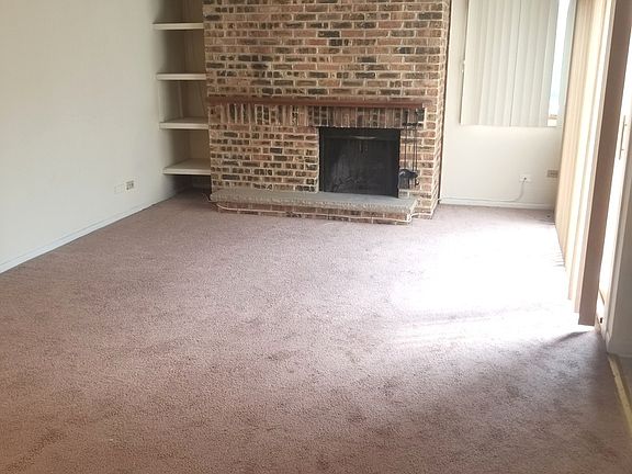 4th image of 3310 Berwyn Ave Unit 221