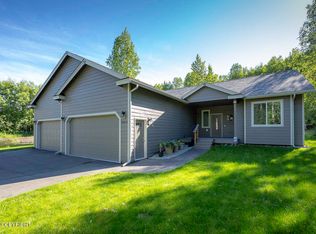 20815 Helluva St, CHUGIAK, AK 99567