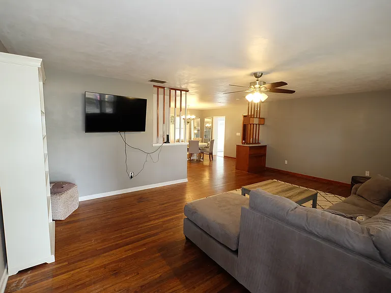 3227 Gardner Rd #1 — Photo 11