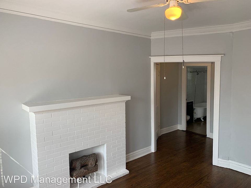 1st image of 350 E 76th St #3