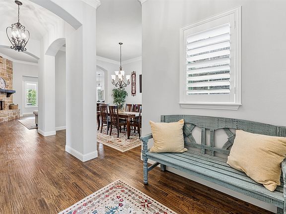 4th image of 630 Abbey Ln