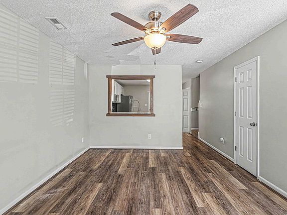 5th image of 103 Meadowbrook Ln #1