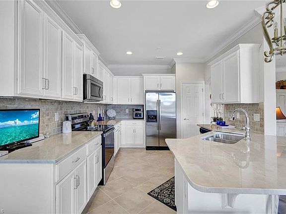5th image of 10280 Glastonbury CIR #102