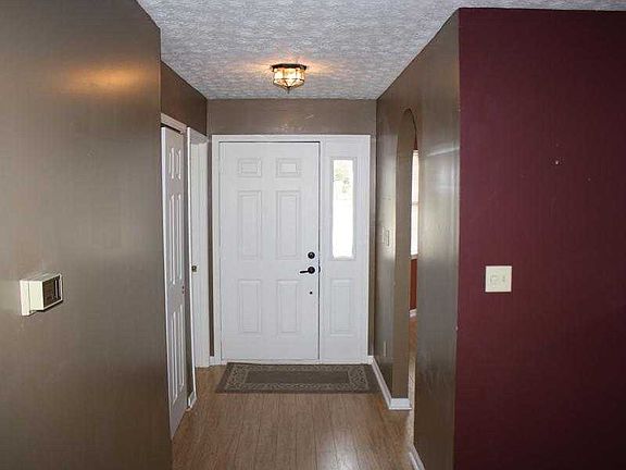 4th image of 12644 Pine Grove Ct