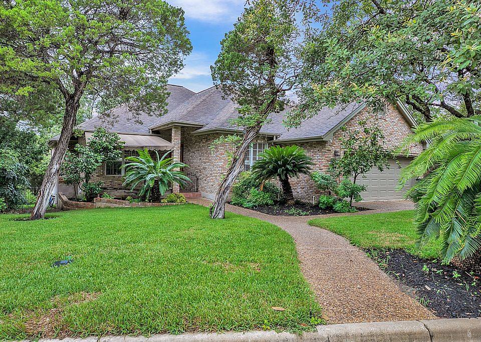 1st image of 658 Evergreen Ln
