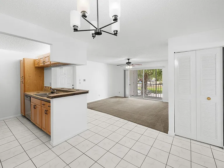 2506 SE Anchorage Cv #2 — Photo 10