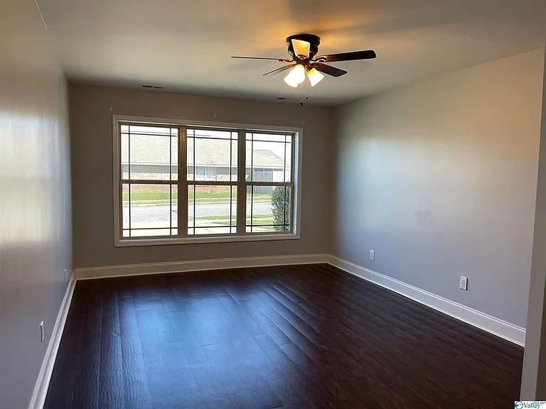 266 Village Springs Dr — Photo 14