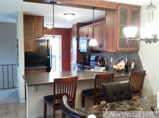 1746 Helena Rd N, Oakdale, MN 55128