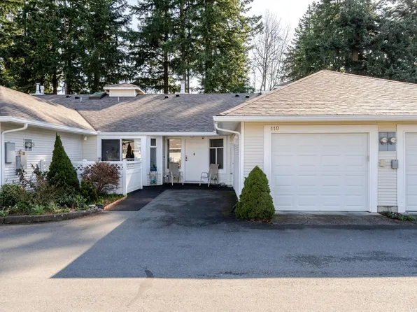 2460 156th St #110, Surrey, BC V4P 1C8