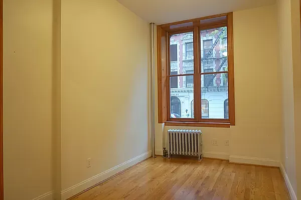 Rented by Compass | media 9