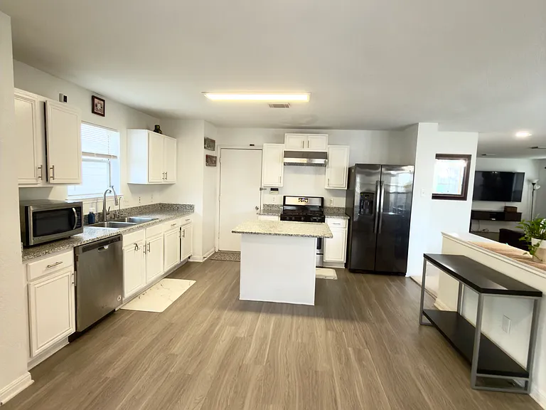 15106 Blue Creek Ranch Dr — Photo 23