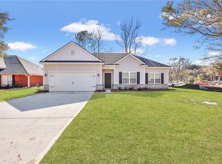154 Majestic Oaks Dr, Brunswick, GA 31523