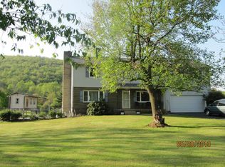 45 Lyons Dr, Horseheads, NY 14845
