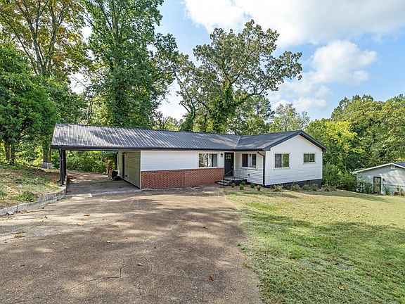 2nd image of 3706 Hemingway Dr