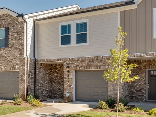 364 Coleman Ct, Columbia, TN 38401