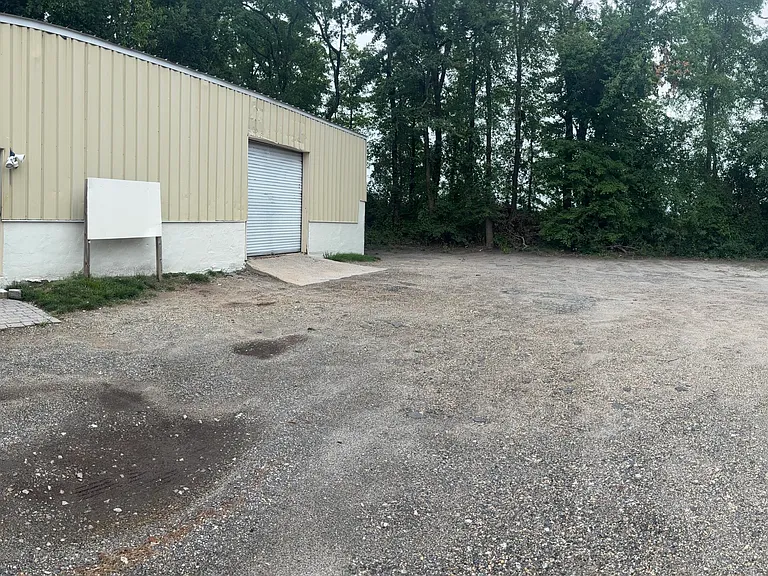 580 N County Line Rd — Photo 2