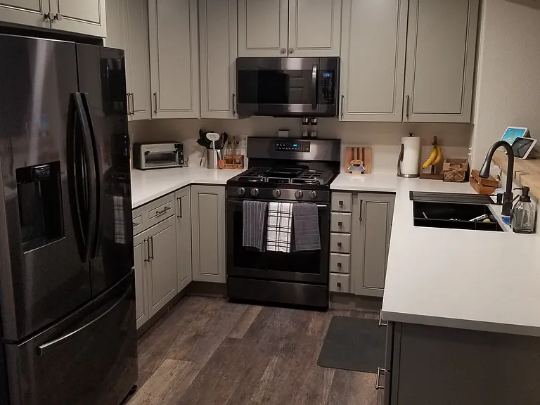 825 Union St — Photo 4