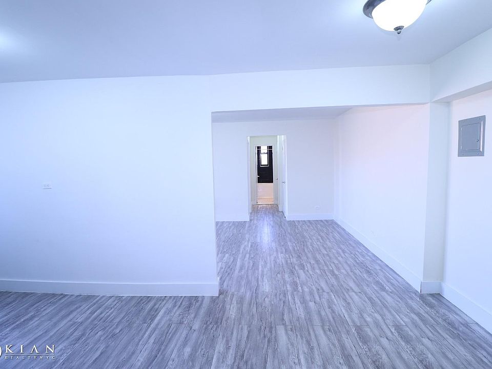 1st image of 13261 Sanford Ave APT 6D