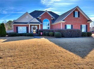 19 Prestwick Loop NW, Cartersville, GA 30120