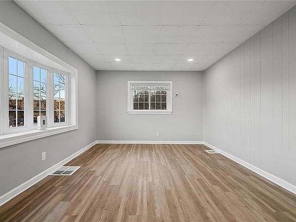 5th image of 803 Little Deer Creek Valley Rd