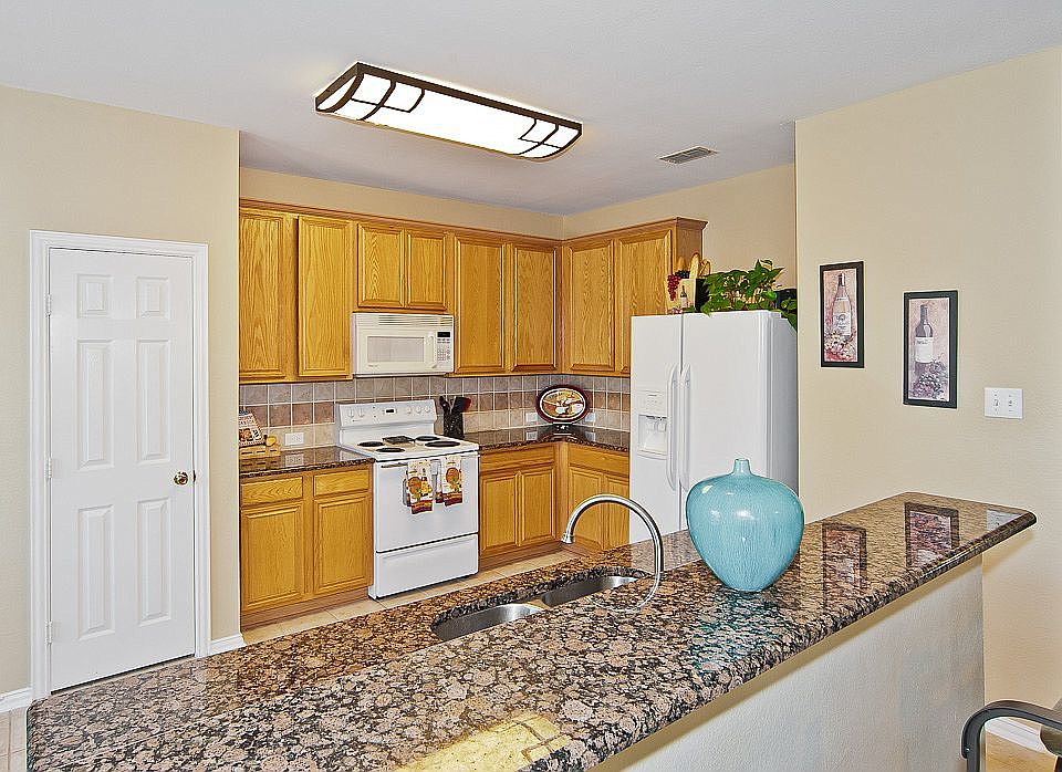 1st image of 111 Millington Trl