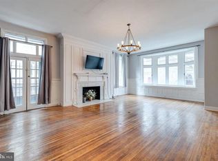 2134 Spruce St APT 3, Philadelphia, PA 19103