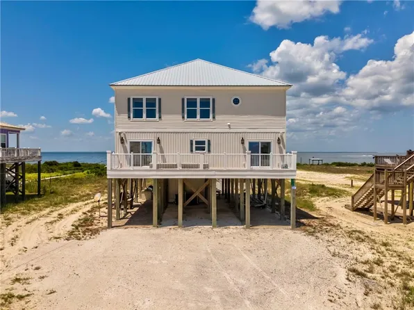 2714 Bienville Blvd, Dauphin Island, AL 36528