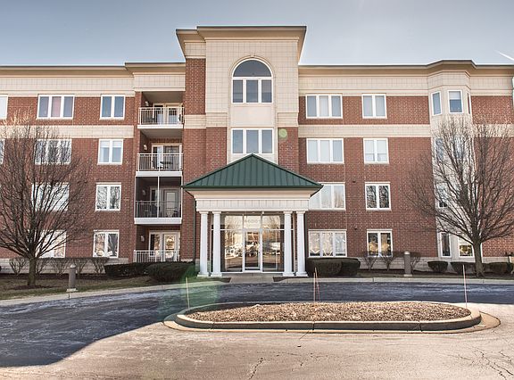 2nd image of 16001 S 88th Ave Unit 201