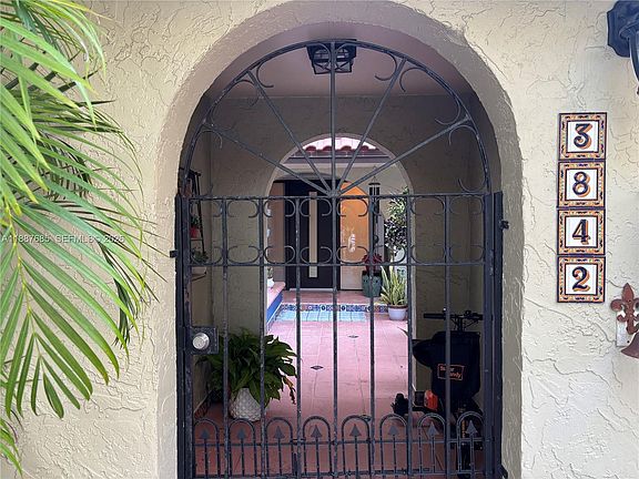 2nd image of 3842 Alcantara Ave #71D