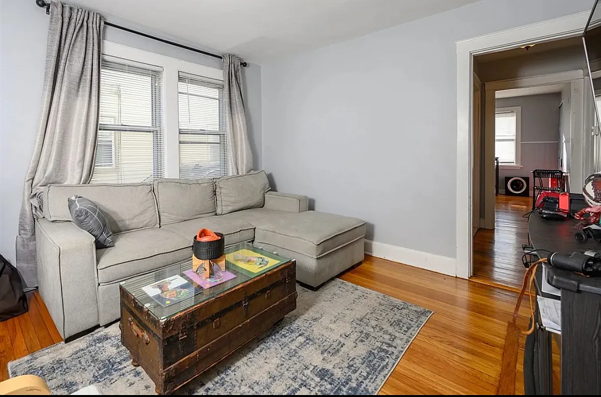 Building Photo - 11 Whiton Ave #1