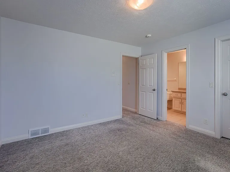 18074 Mayberry St — Photo 31