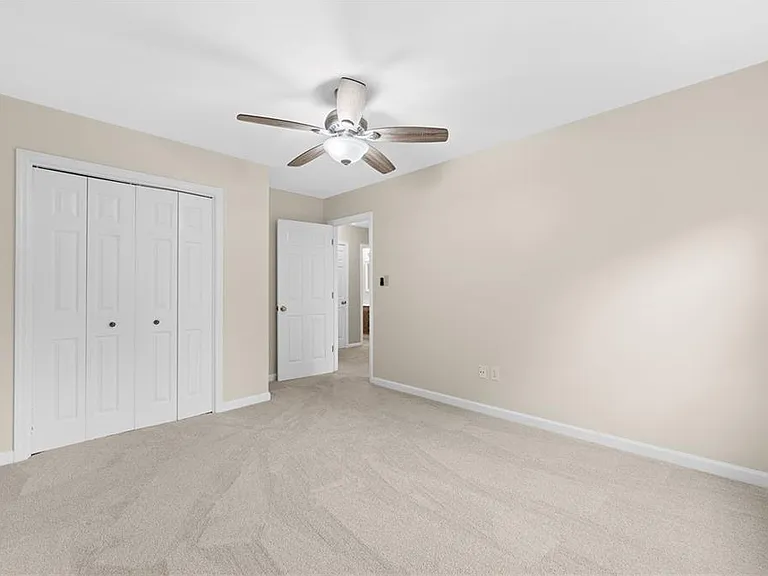 4496 Windsor Oaks Dr — Photo 38