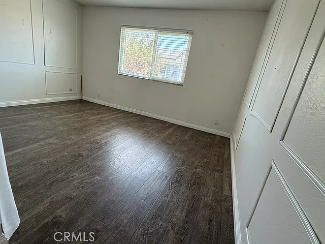 2117 W Sycamore Ave — Photo 12