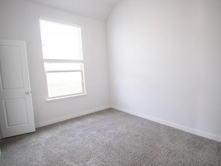 11417 American Mustang Loop — Photo 13