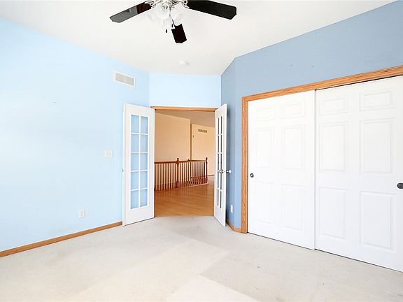 3rd image of 505 W Trace Dr