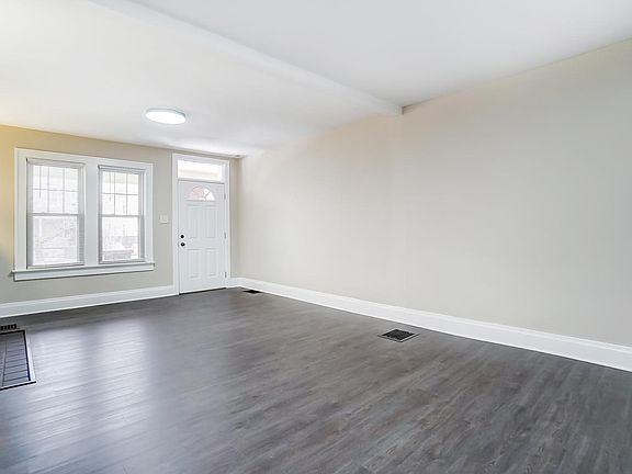 5th image of 873 W Rich St