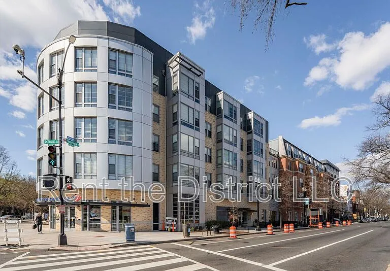 1391 Pennsylvania Ave SE #420 — Photo 1