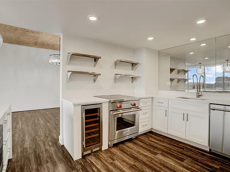 2701 Westheimer Rd #12E — Photo 4