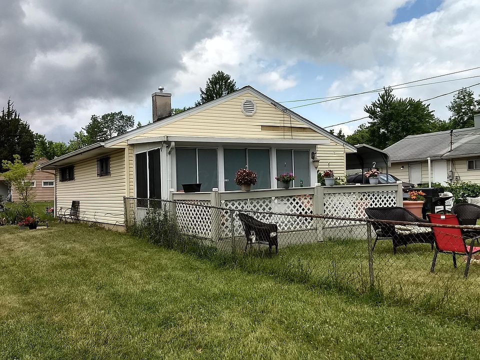 2nd image of 2330 Hanna Dr