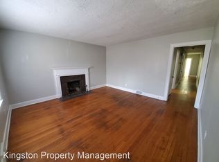 228-230 Boiling Springs Dr, Lexington, KY 40511